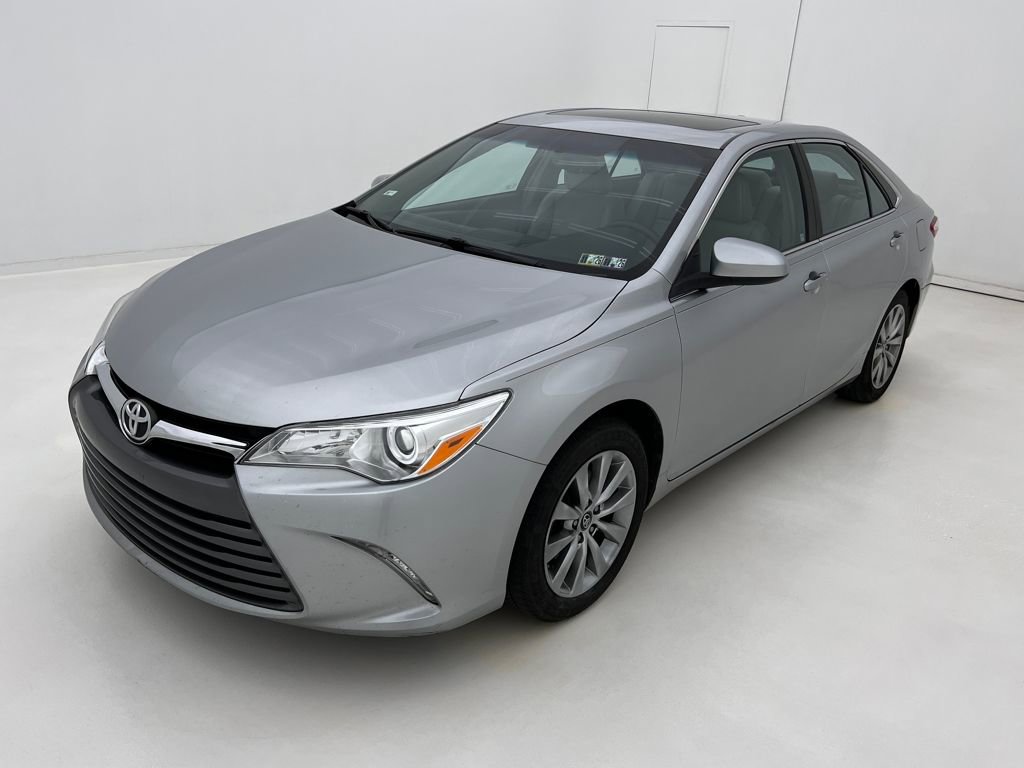 2017 Toyota Camry XLE XSE photo 3