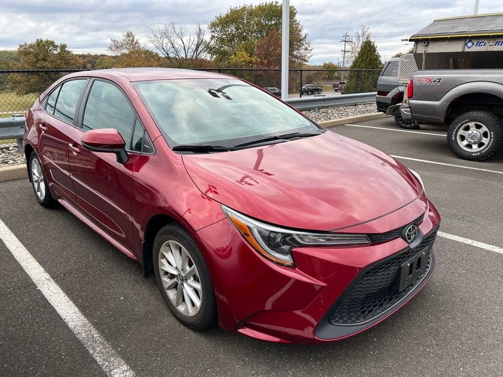 Used 2022 Toyota Corolla LE Sedan