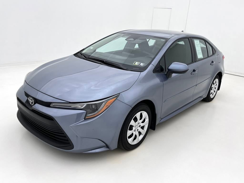 2024 Toyota Corolla LE photo 4