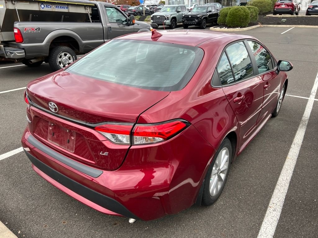 Used 2022 Toyota Corolla LE Sedan