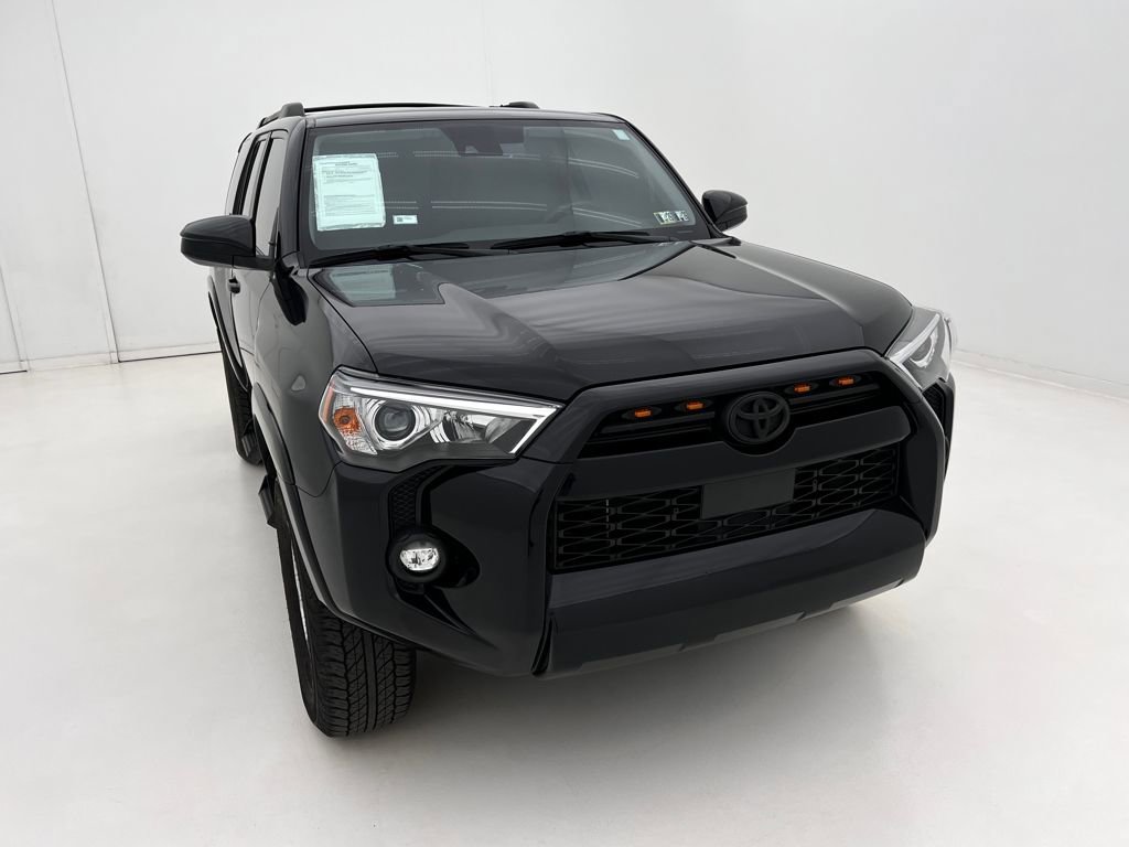 2024 Toyota 4Runner SR5 photo 3