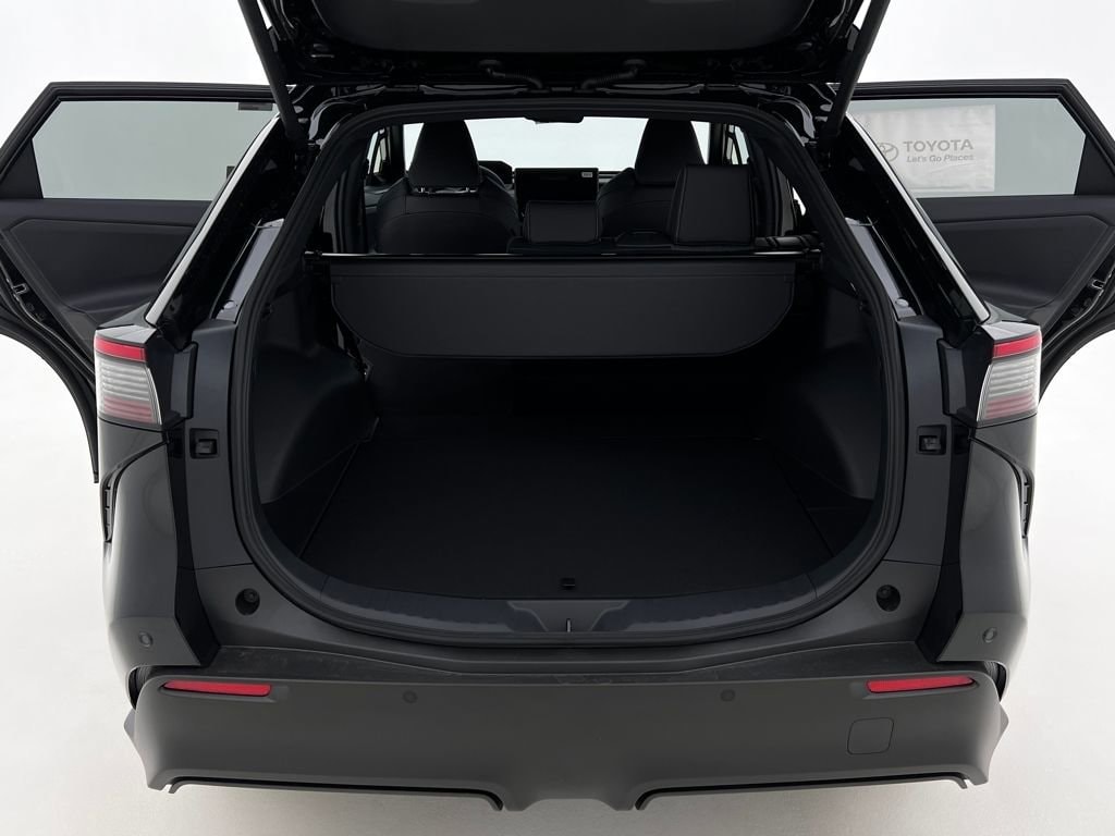 2026 Toyota bZ XLE - Photo 7