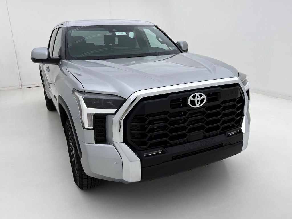 New 2026 Toyota Tundra SR5 SR5 CREWMAX 5.5