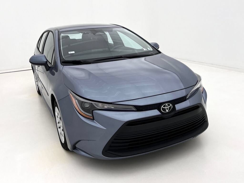 Used 2025 Toyota Corolla LE Sedan