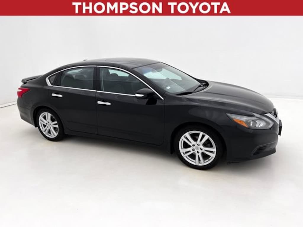 Used 2017 Nissan Altima 3.5 SL Sedan