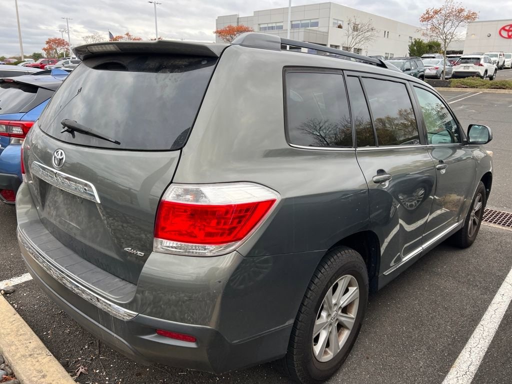 Used 2012 Toyota Highlander SE SUV