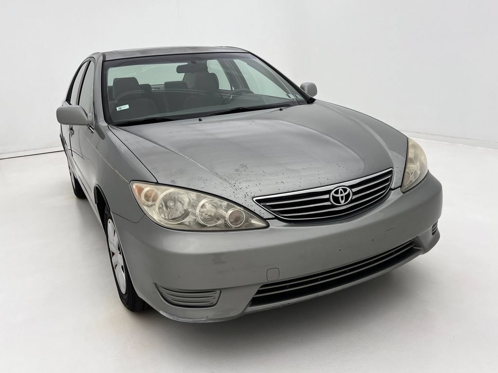 Used 2006 Toyota Camry LE Sedan