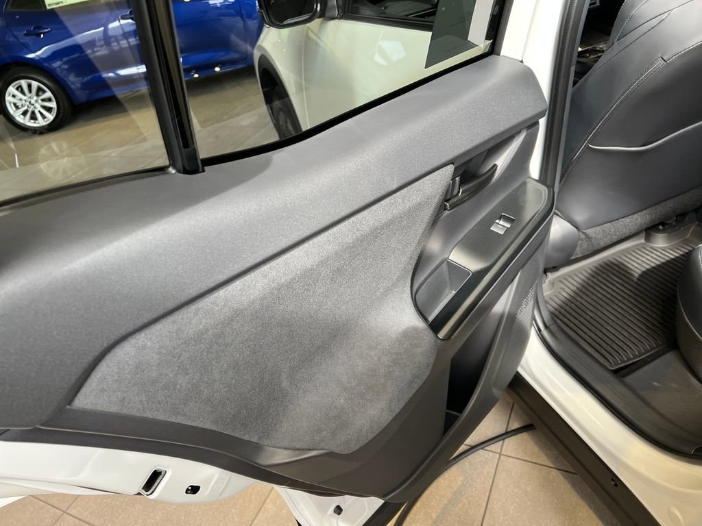 2026 Toyota C-HR SE - Photo 7