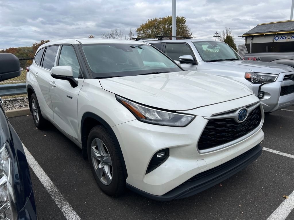 Used 2020 Toyota Highlander Hybrid LE SUV