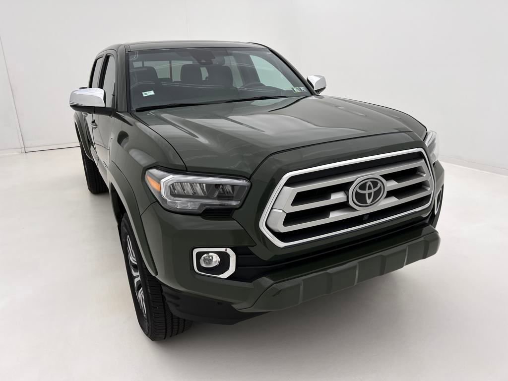 2022 Toyota Tacoma Limited photo 3