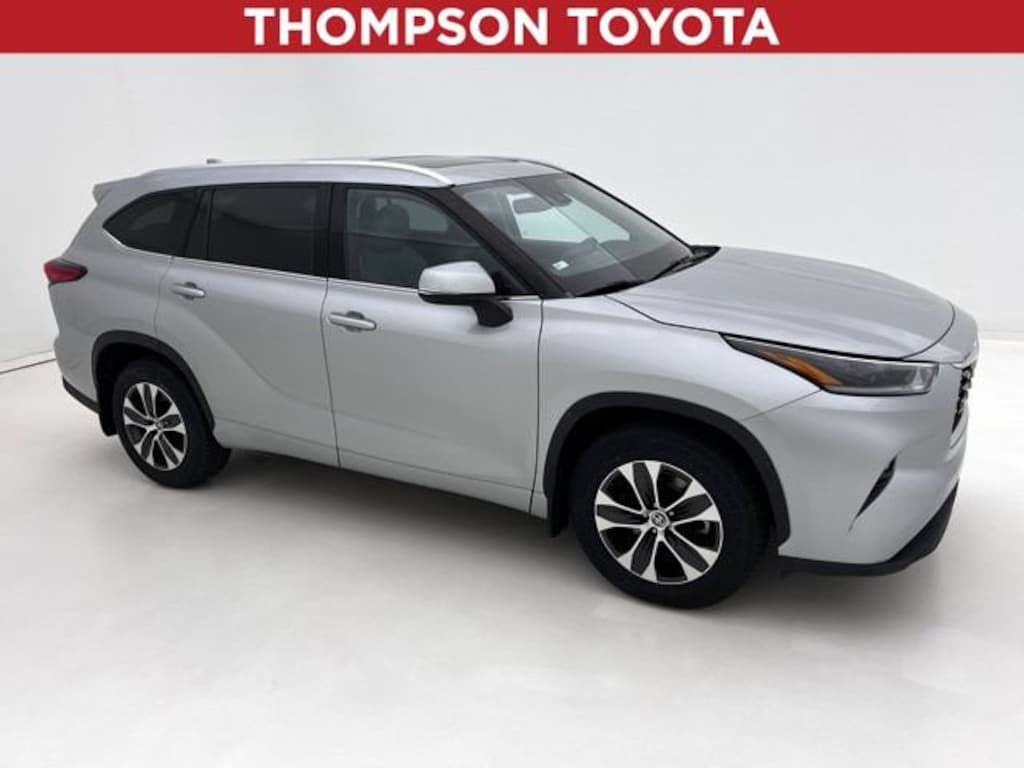 Used 2021 Toyota Highlander XLE SUV