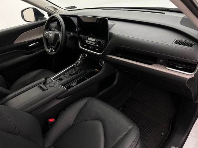 2024 Toyota Grand Highlander Limited - Photo 13