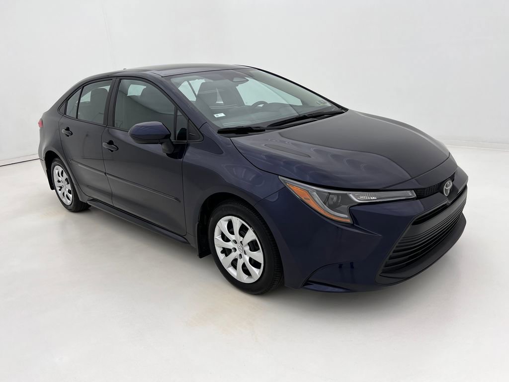 2024 Toyota Corolla LE photo 2