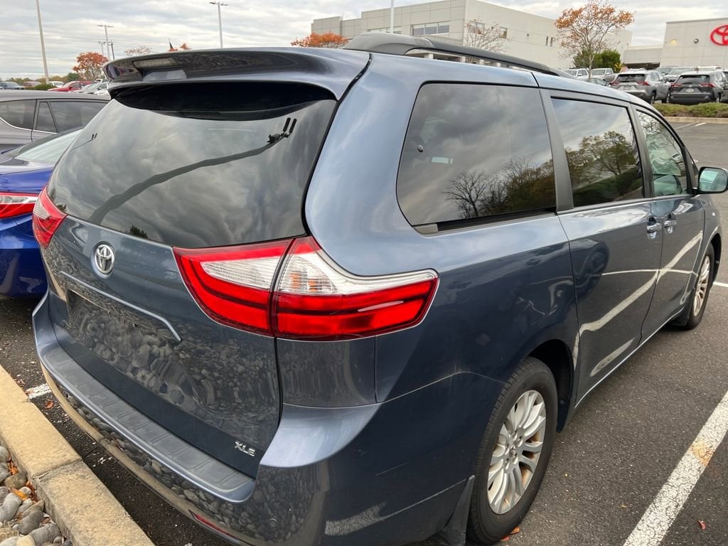 Used 2015 Toyota Sienna XLE Van