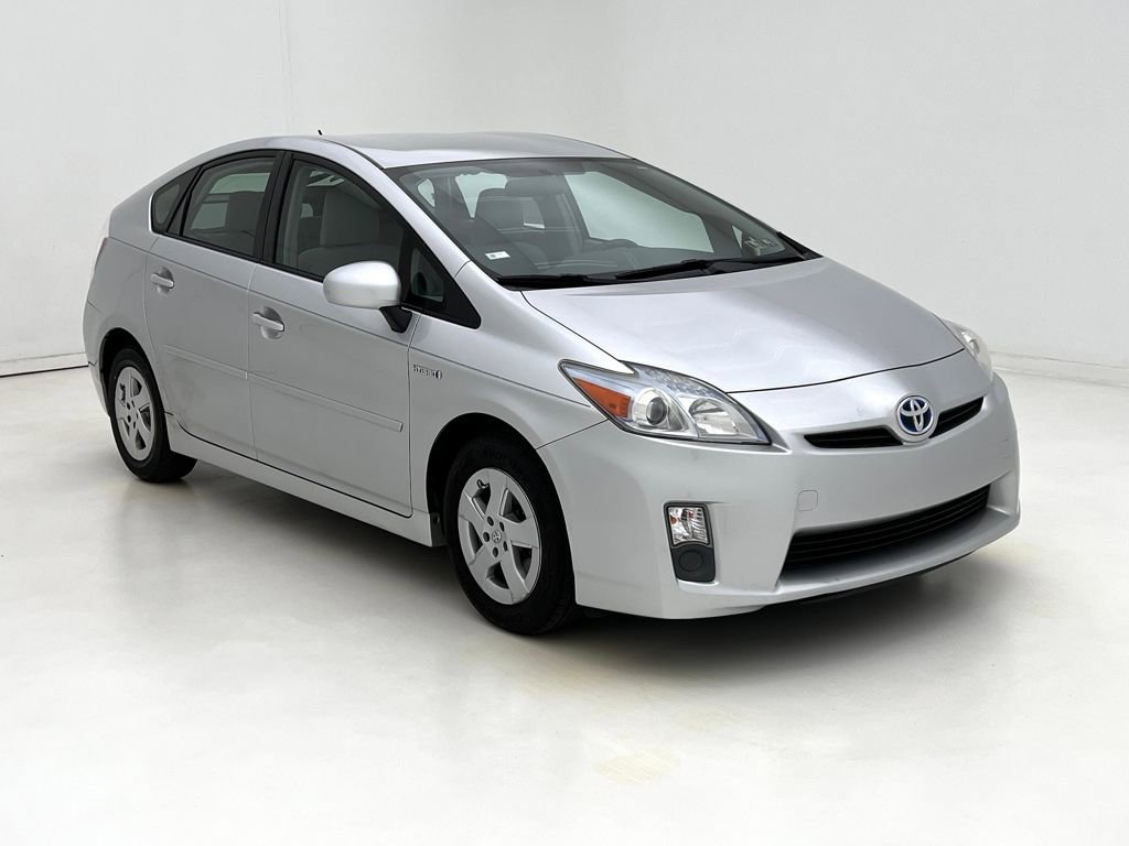 2011 Toyota Prius Two photo 2