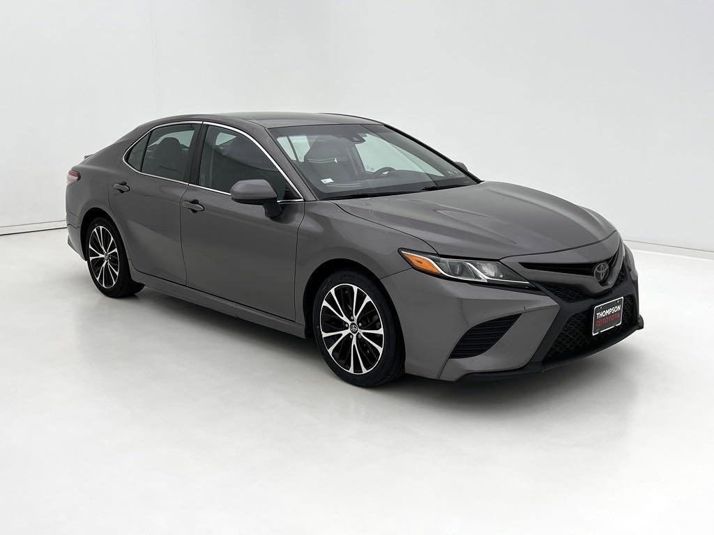 Used 2018 Toyota Camry SE with VIN 4T1B11HK7JU524253 for sale in Doylestown, PA