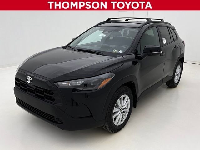2026 Toyota Corolla Cross LE's photo