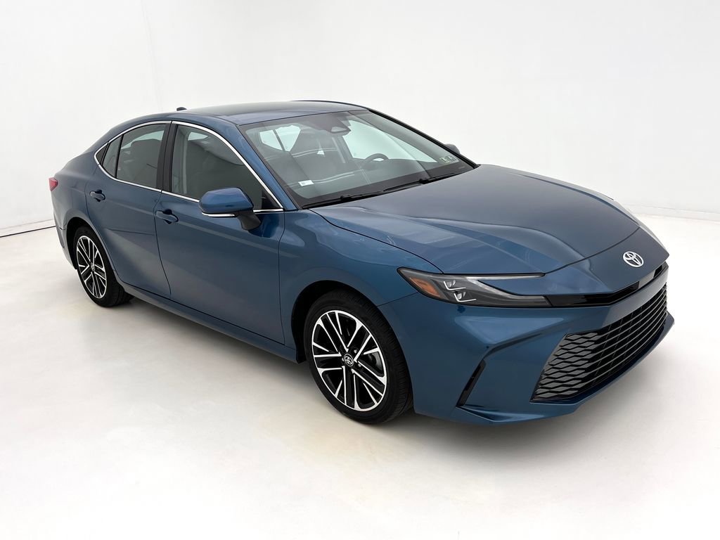 2025 Toyota Camry XLE photo 2