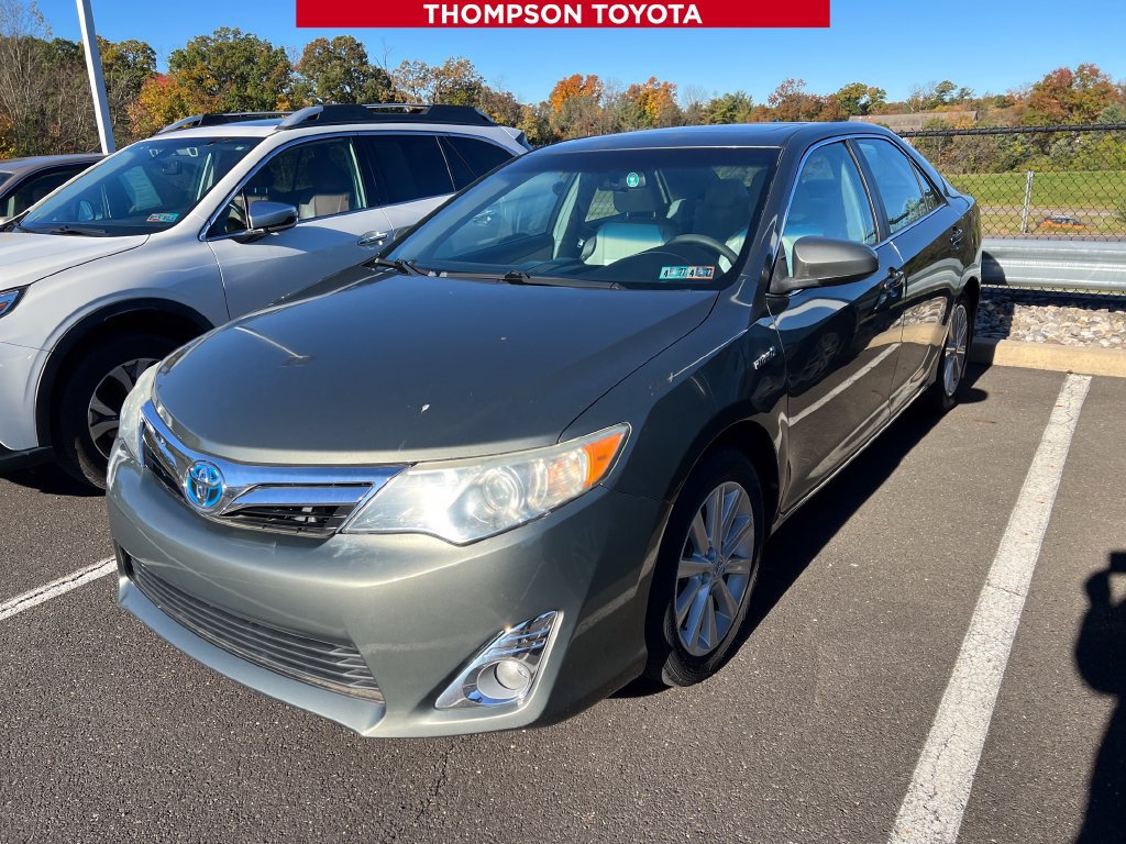  Toyota Camry Hybrid