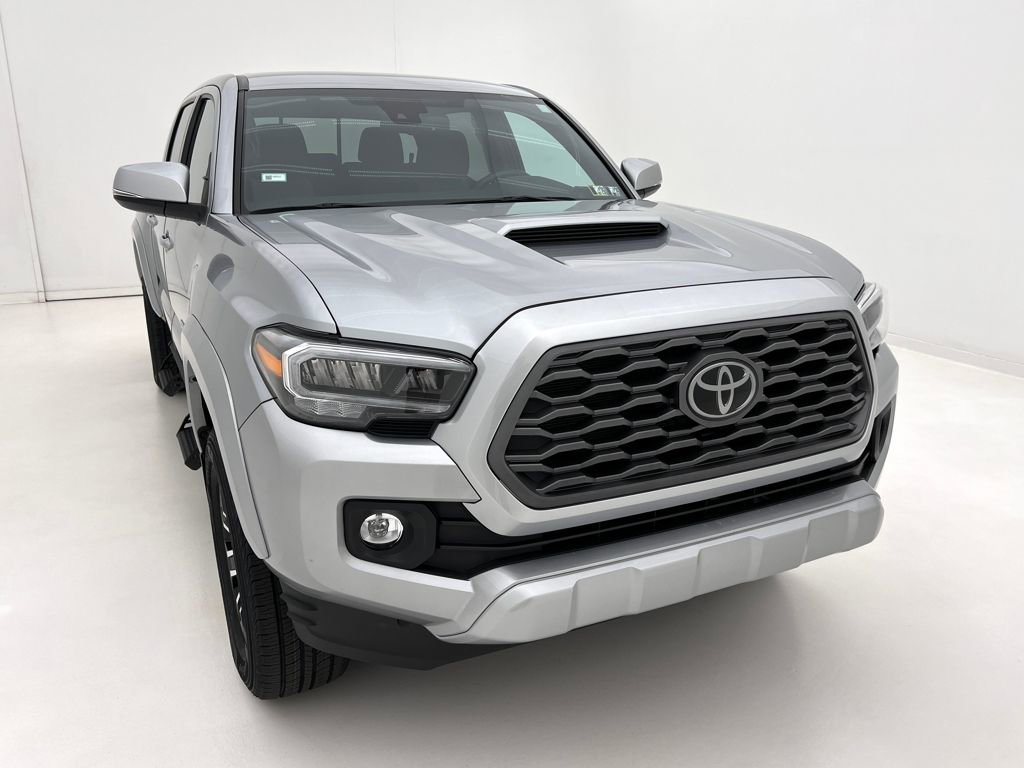 2023 Toyota Tacoma TRD Sport photo 3