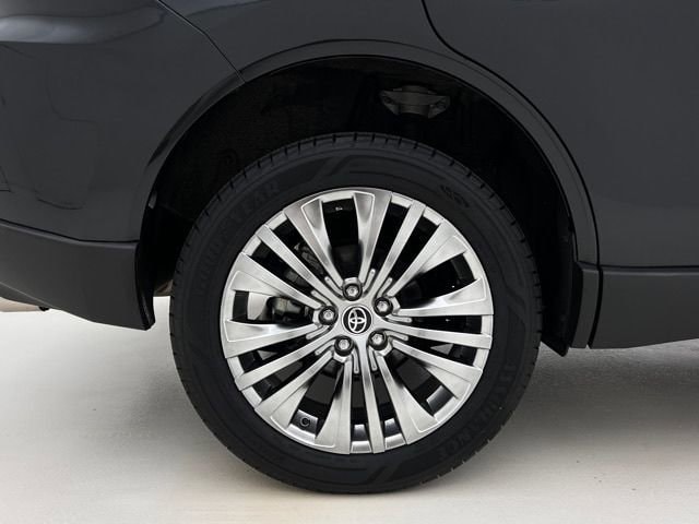 2024 Toyota Venza XLE - Photo 28