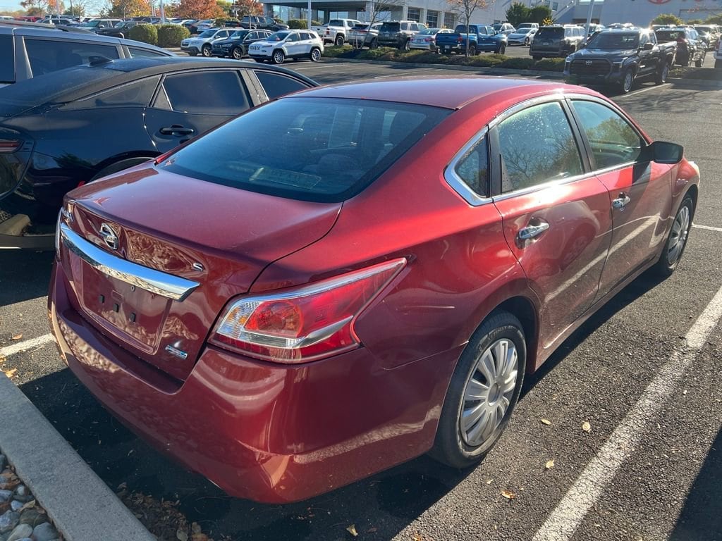 Used 2013 Nissan Altima 2.5 S Sedan