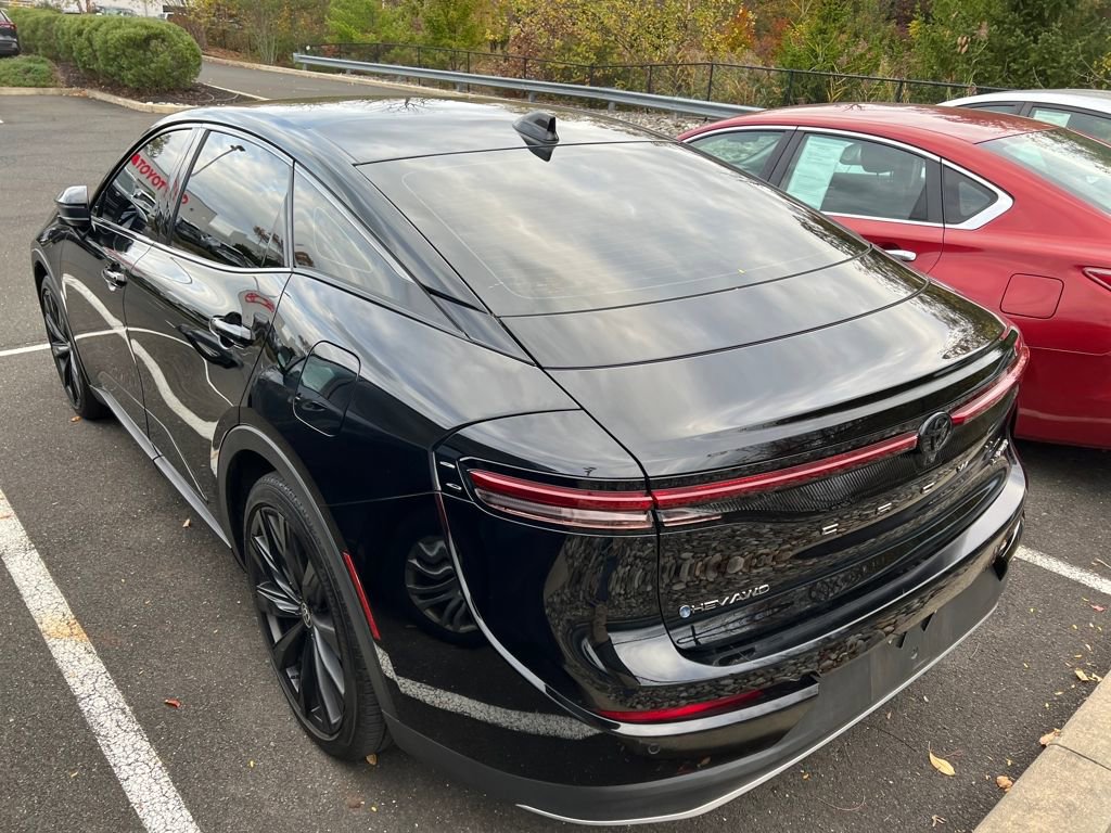 2025 Toyota Crown photo 4