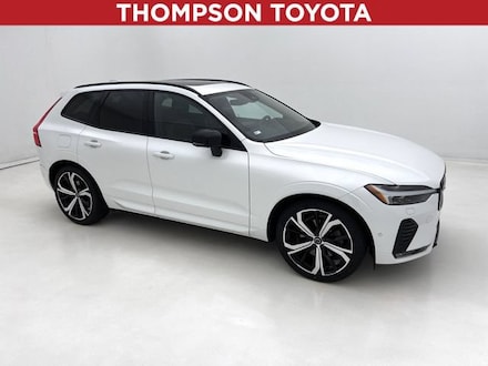 2023 Volvo XC60 B6 Ultimate Dark Theme SUV