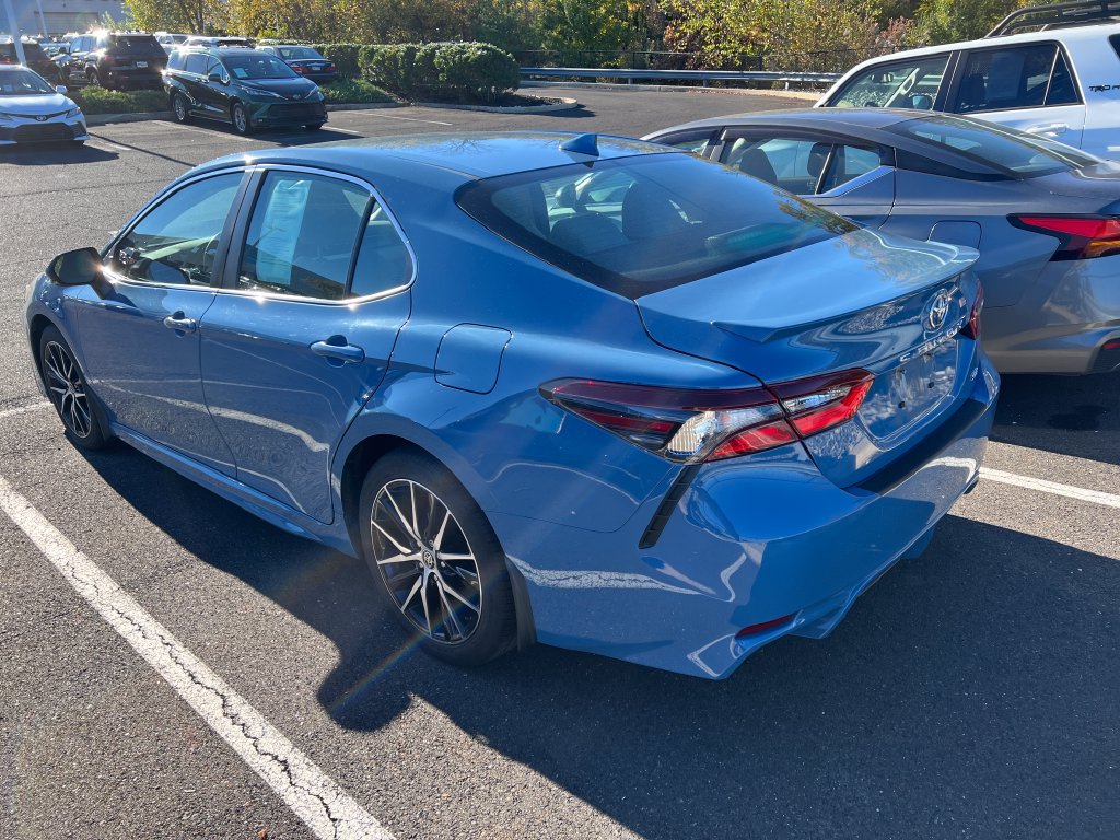 Used 2023 Toyota Camry SE Sedan