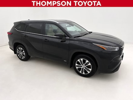 2023 Toyota Highlander Hybrid XLE SUV