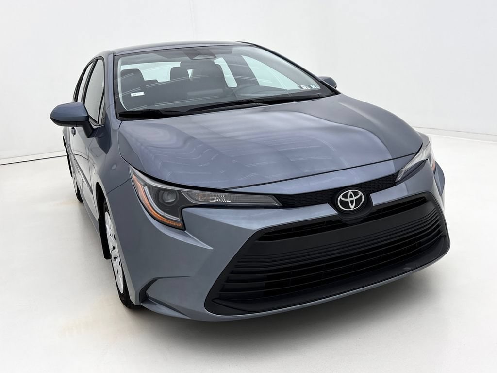 Certified 2025 Toyota Corolla LE Sedan