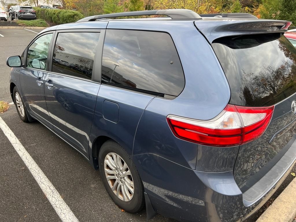 Used 2015 Toyota Sienna XLE Van