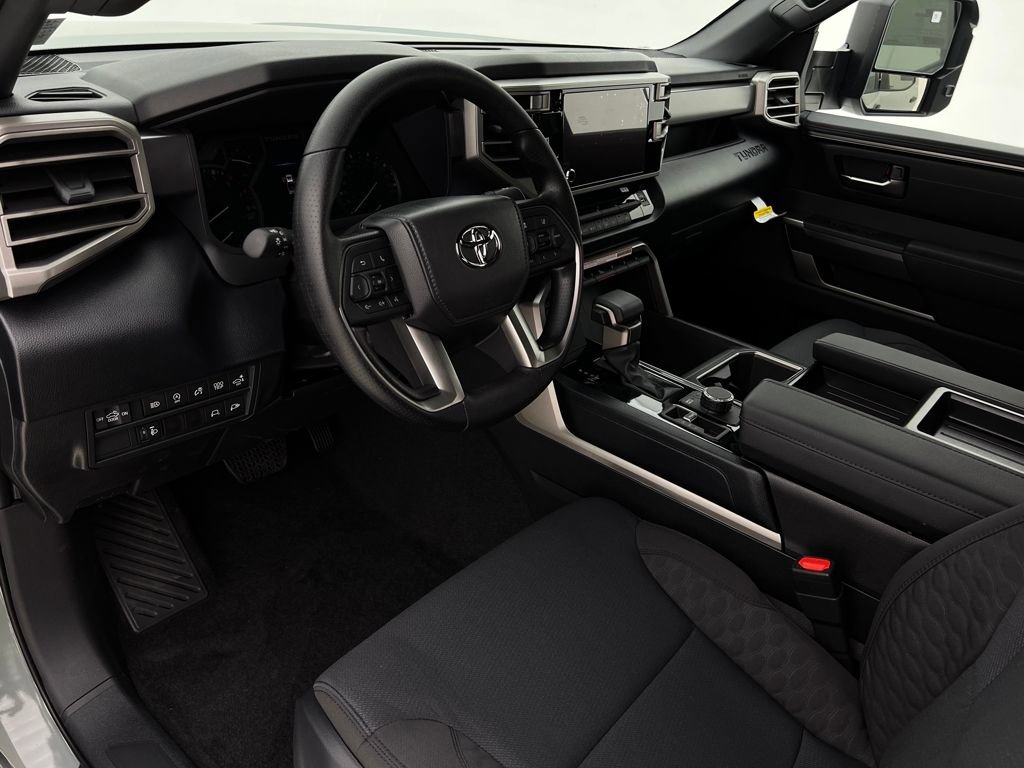 2026 Toyota Tundra SR5 - Photo 9