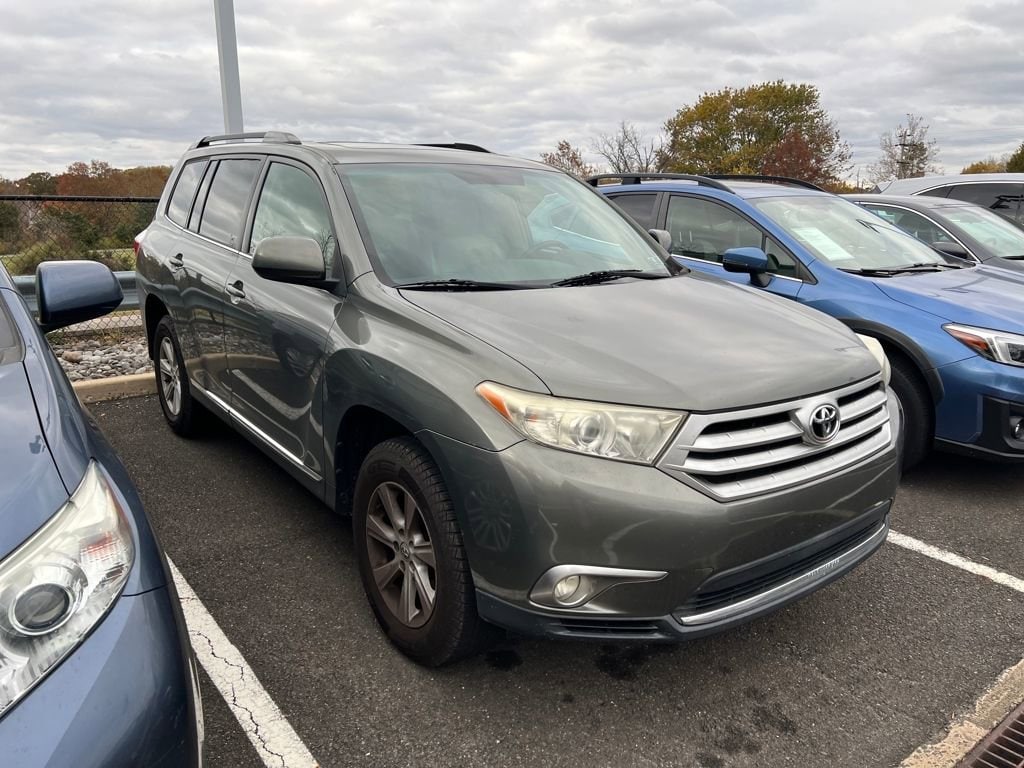 Used 2012 Toyota Highlander SE SUV