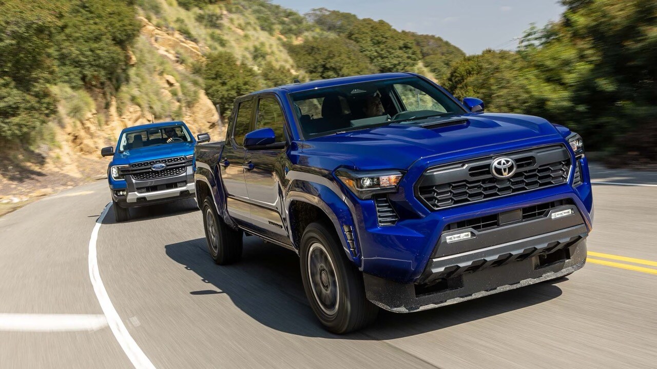 2024 Toyota Tacoma vs. 2024 Ford Ranger. Photo credit: Motortrend.com