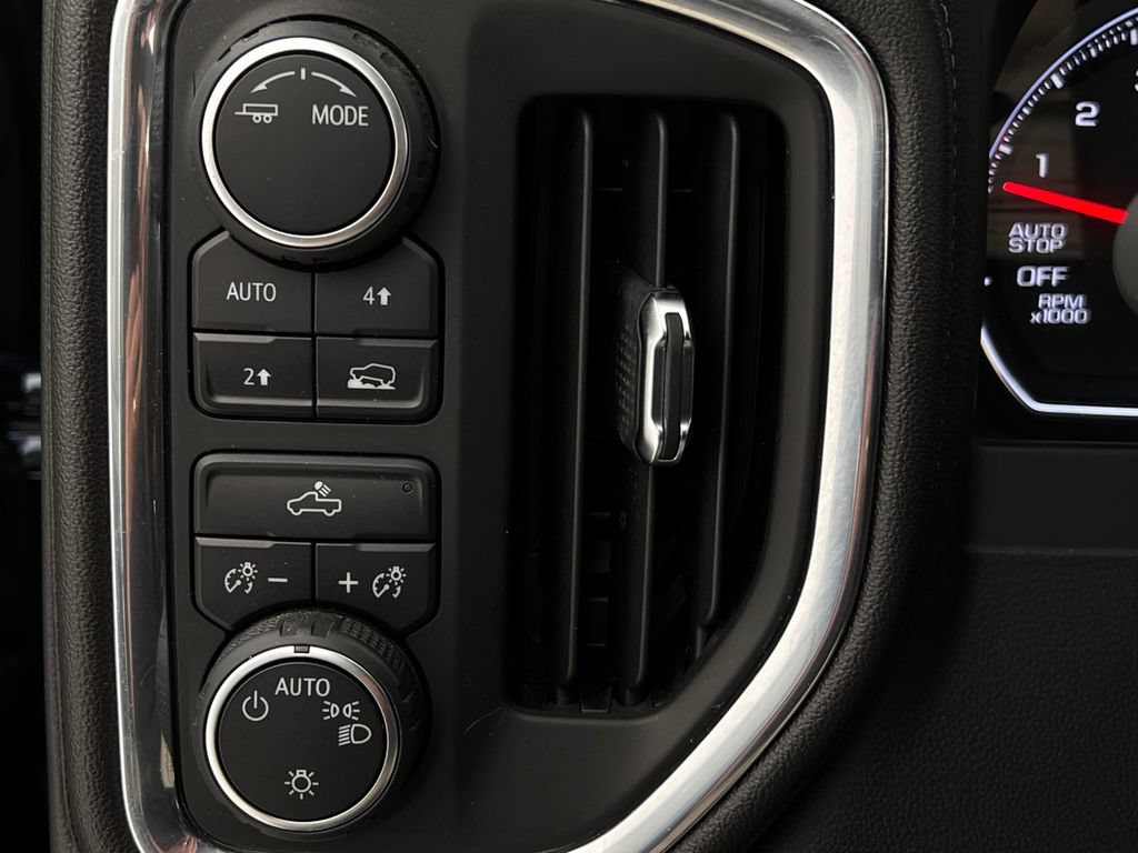 2021 Chevrolet Silverado 1500 LT - Photo 20