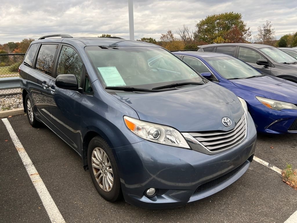 Used 2015 Toyota Sienna XLE Van