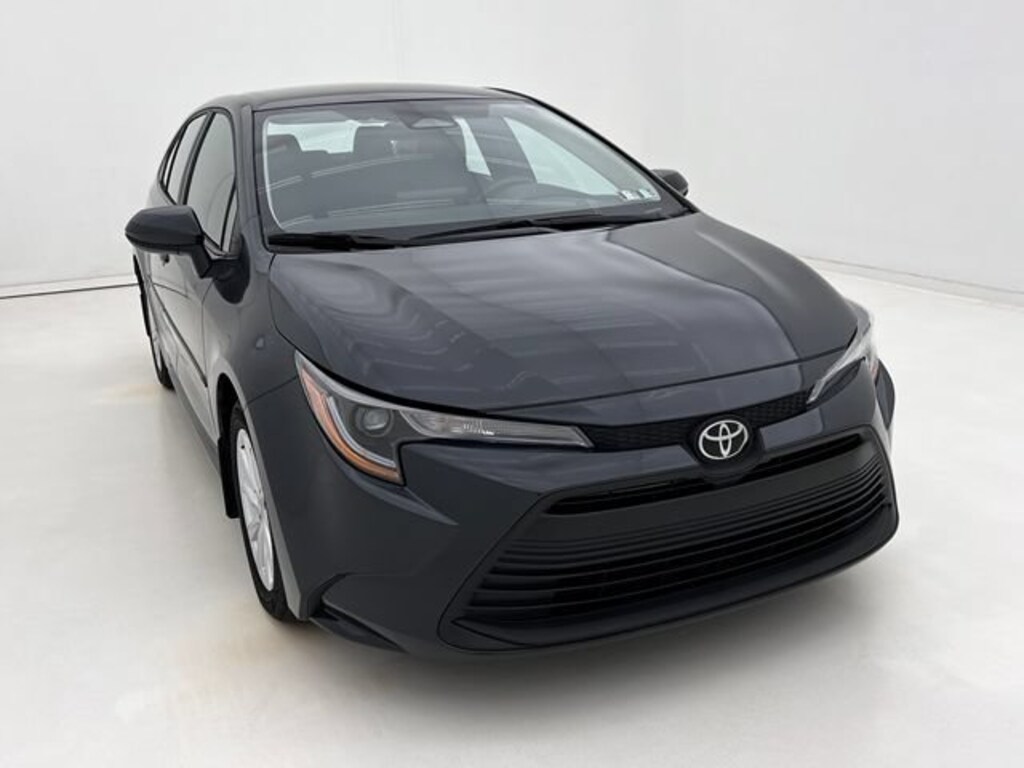 Used 2025 Toyota Corolla LE Sedan