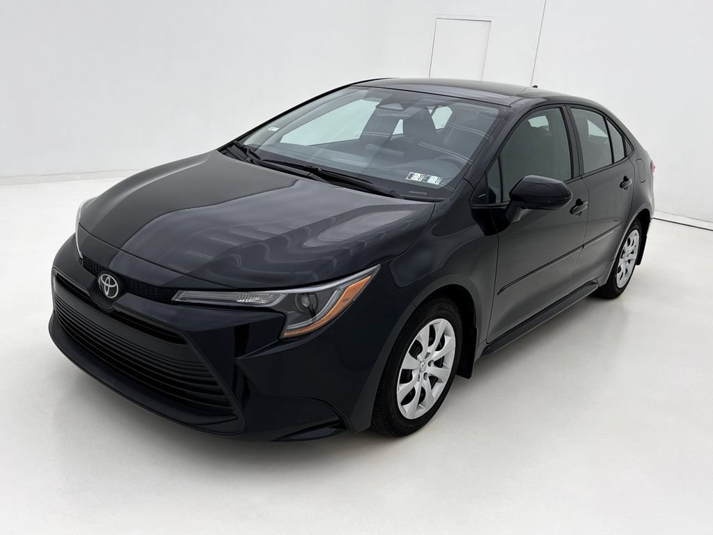 Certified 2025 Toyota Corolla LE Sedan