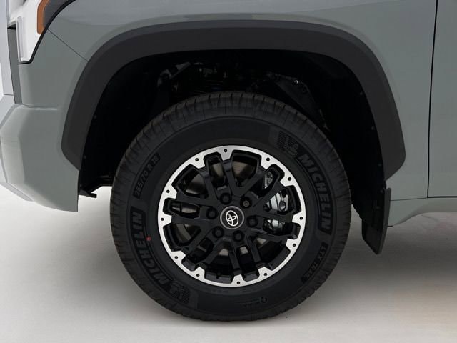 2026 Toyota Tundra SR5 - Photo 15