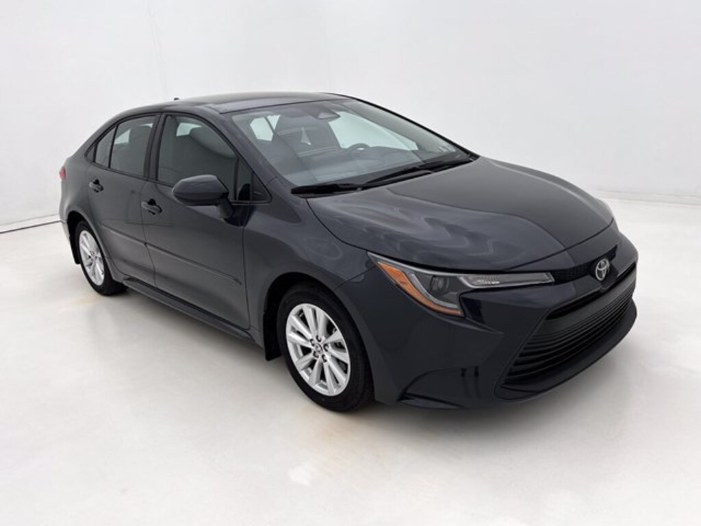 Used 2025 Toyota Corolla LE Sedan