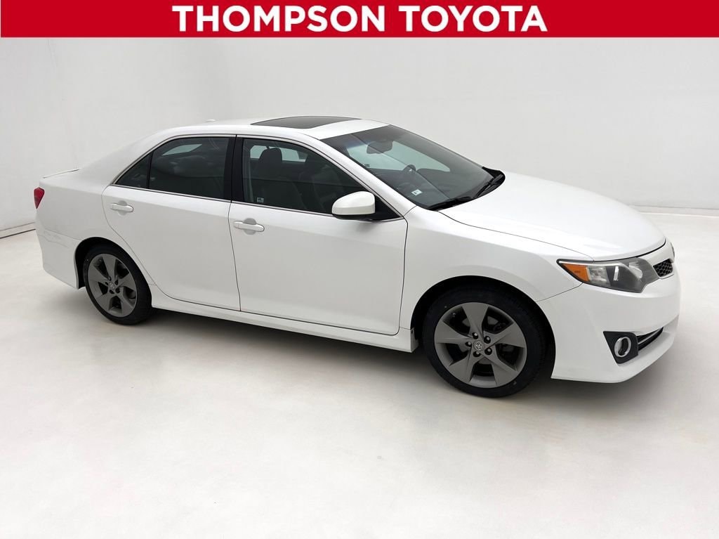 2014 Toyota Camry SE