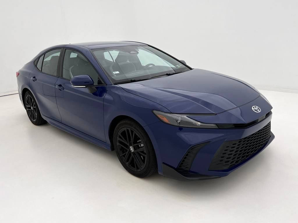 2025 Toyota Camry SE photo 2