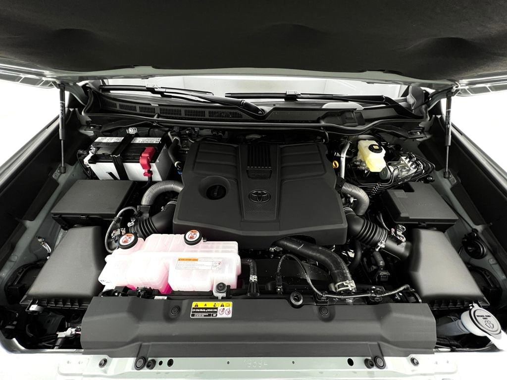 2026 Toyota Tundra SR5 - Photo 14