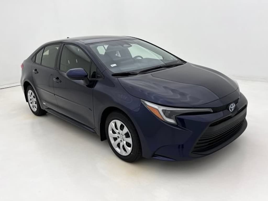 Used 2025 Toyota Corolla Hybrid LE Sedan