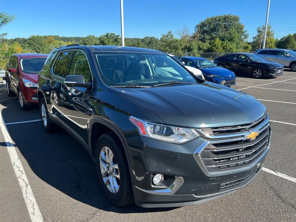 2018 Chevrolet Traverse photo 2