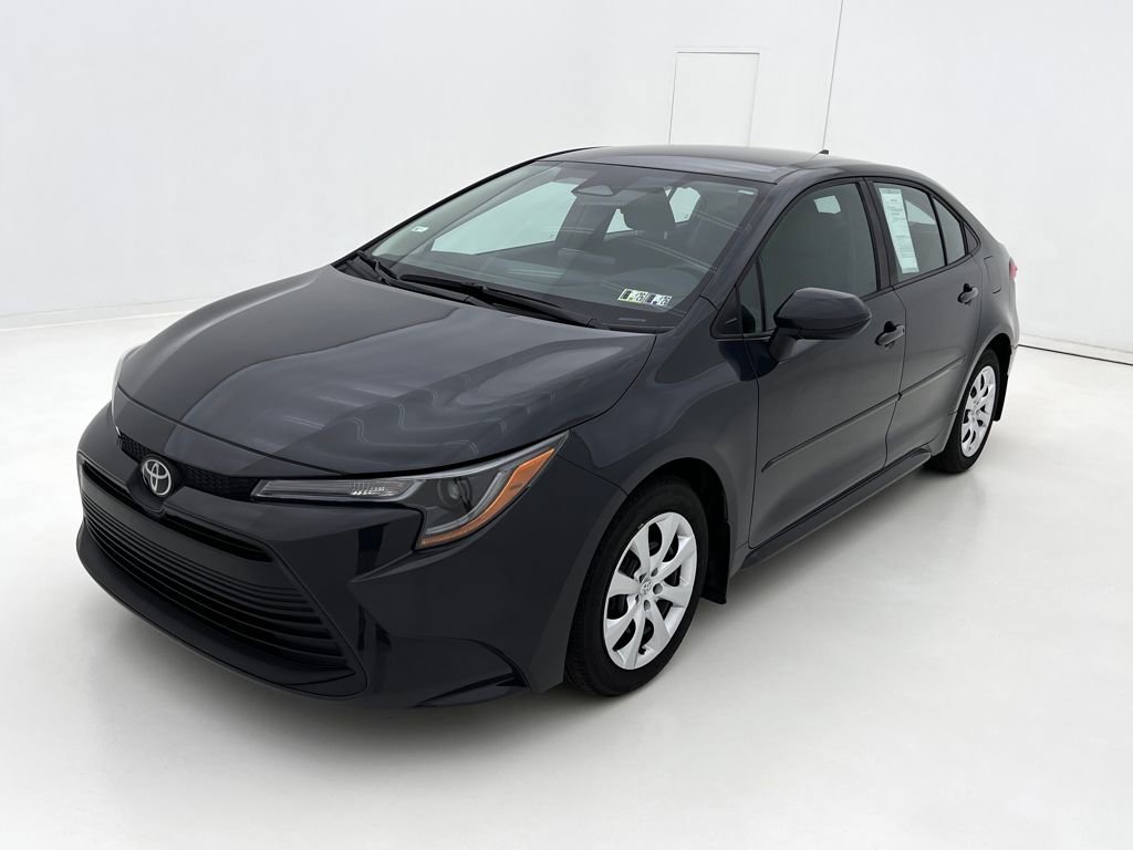 2024 Toyota Corolla LE photo 4