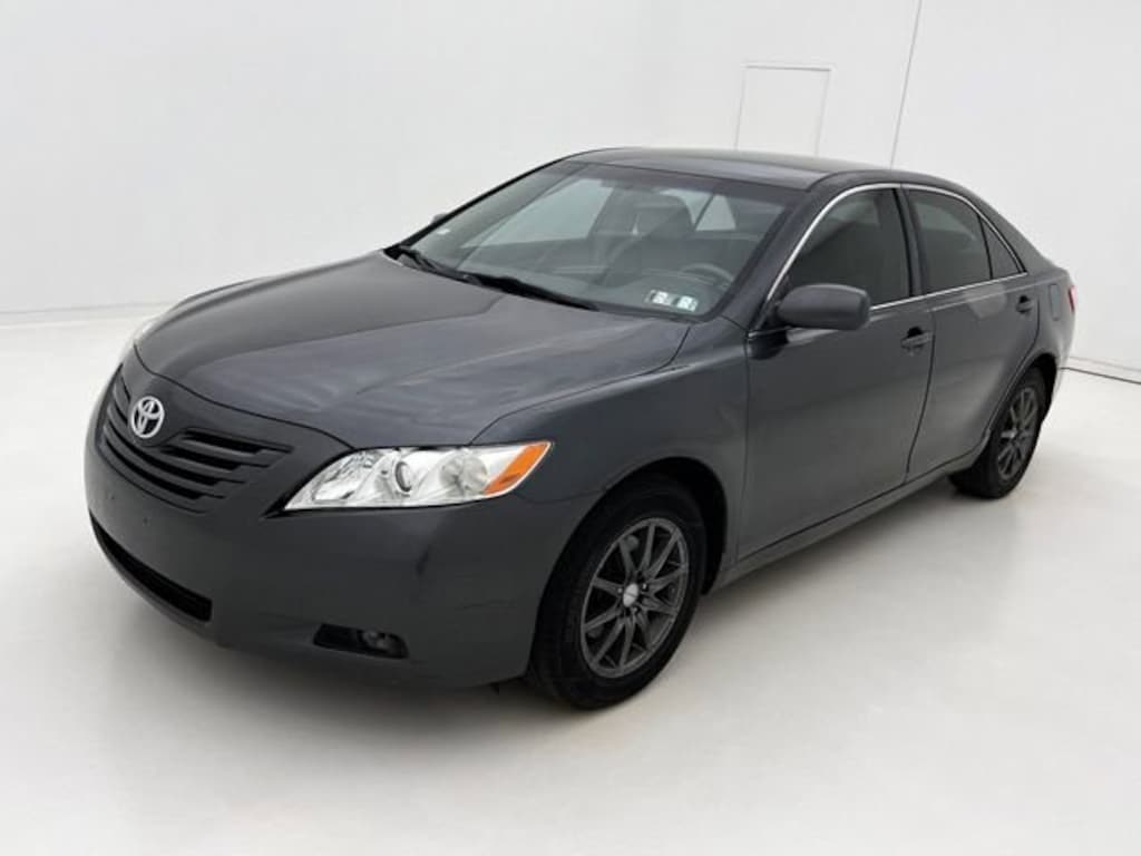 Used 2007 Toyota Camry LE Sedan