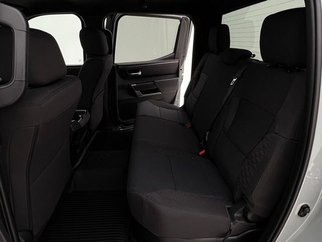 2026 Toyota Tundra SR5 - Photo 10