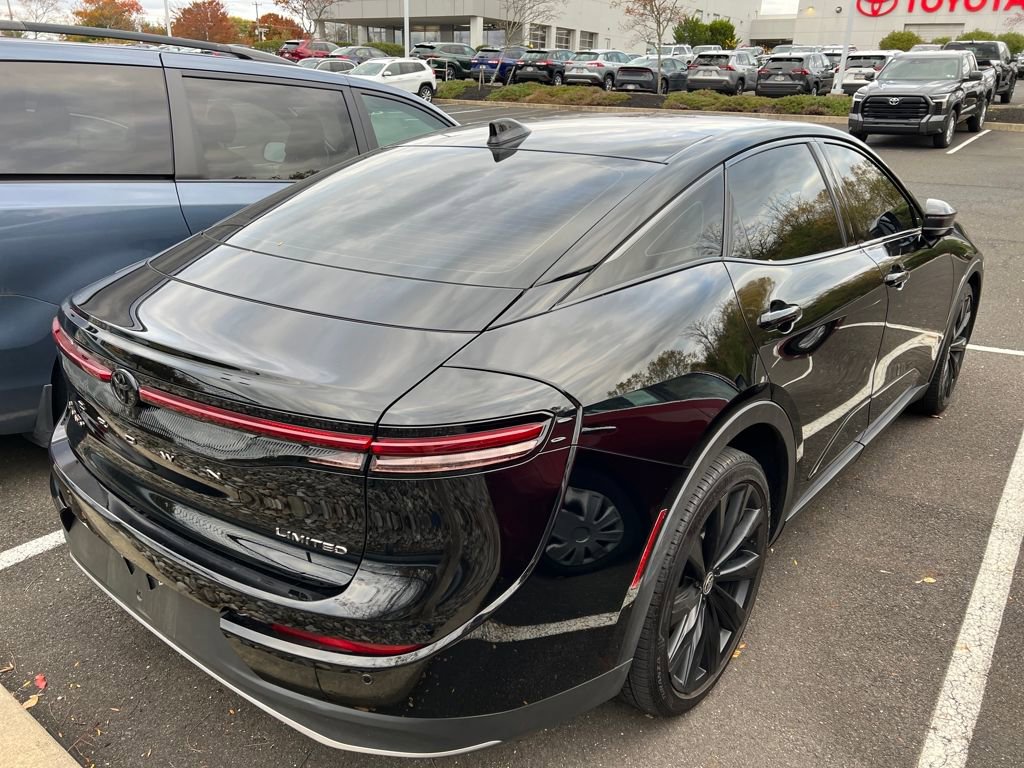 2025 Toyota Crown photo 3